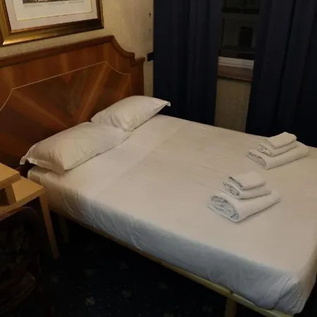 Les D'or Pensión 3*