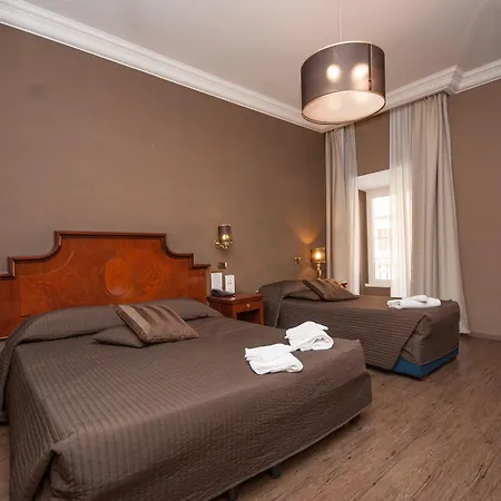 Pensión Les D'or 3*
