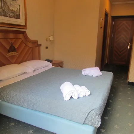 Pensión Les D'or 3*
